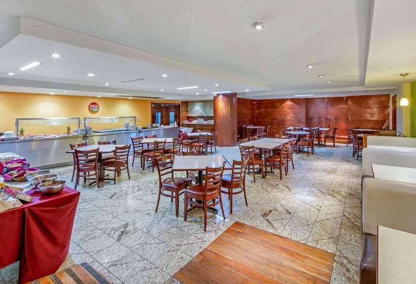 هتل Quality Inn Aguascalientes