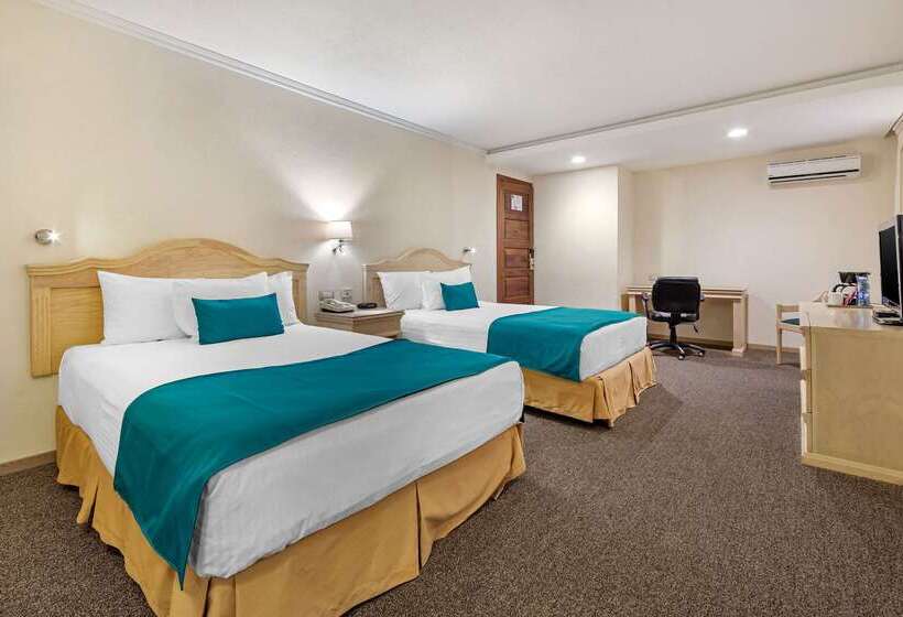 هتل Quality Inn Aguascalientes