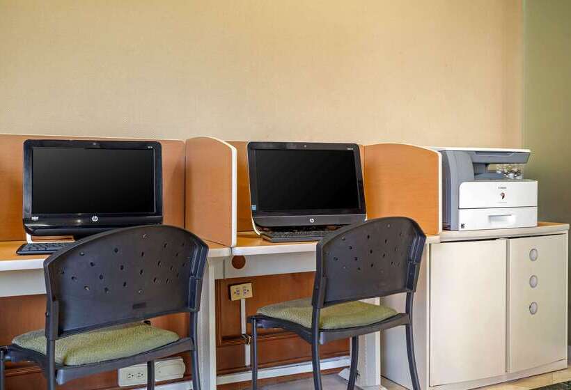 هتل Quality Inn Aguascalientes