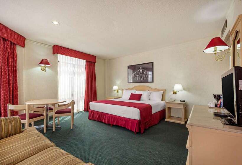 هتل Quality Inn Aguascalientes