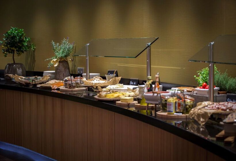 Radisson Blu Hotel, Hamburg Airport