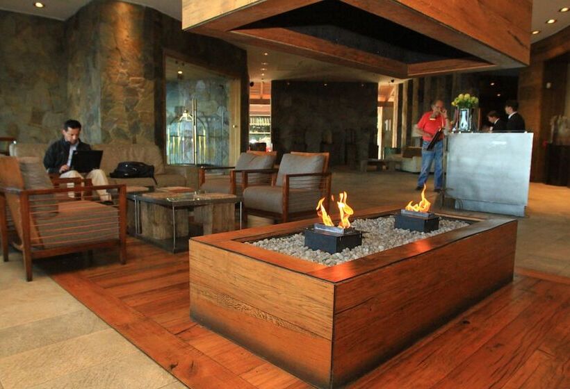 Radisson Hotel Puerto Varas