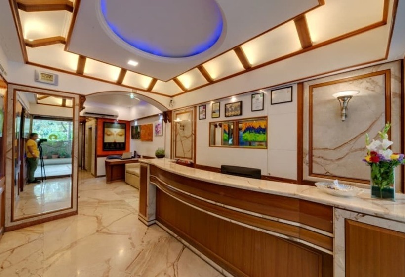 فندق Regal Enclave