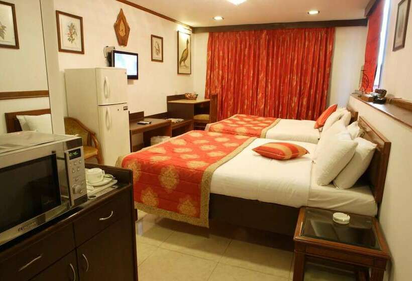 هتل Regal Enclave