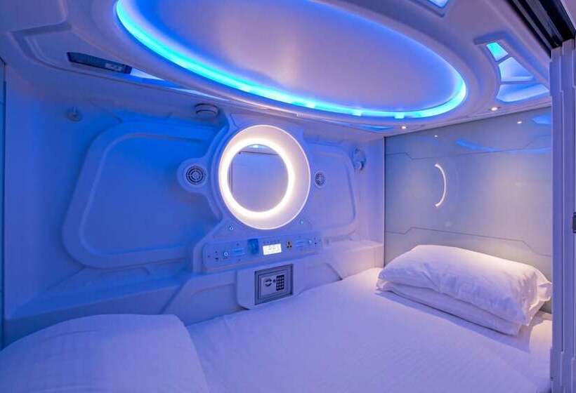 Отель Regal Enclave