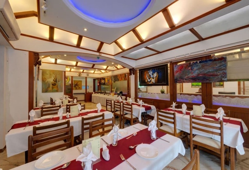 هتل Regal Enclave