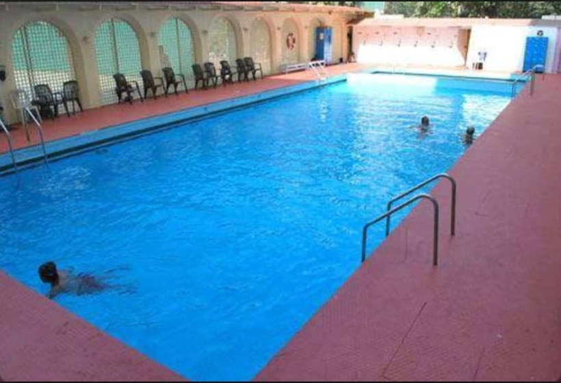 فندق Regal Enclave