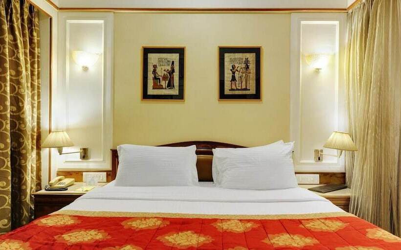 فندق Regal Enclave