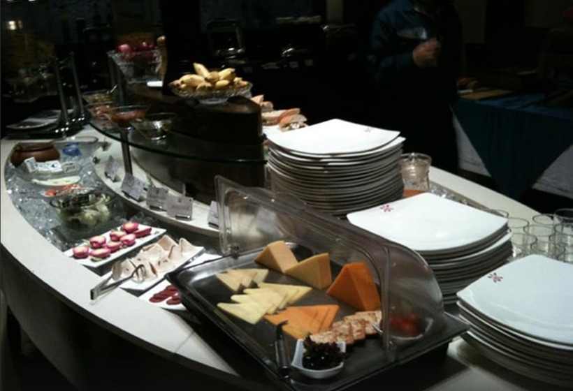 ホテル Royal Orchid Central Pune