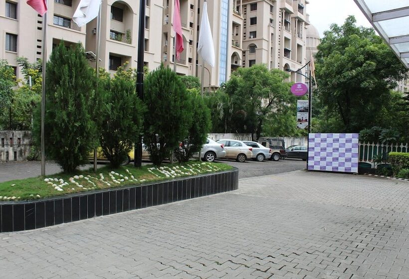 酒店 Royal Orchid Golden Suites Pune