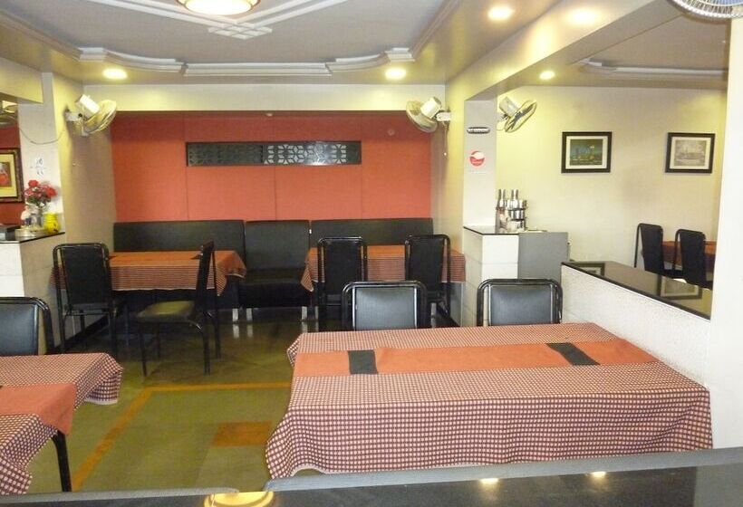 Отель Rutu Gandh Heritage