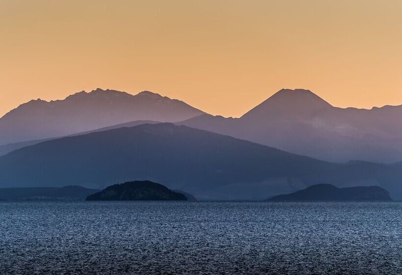 酒店 Sails On The Lake