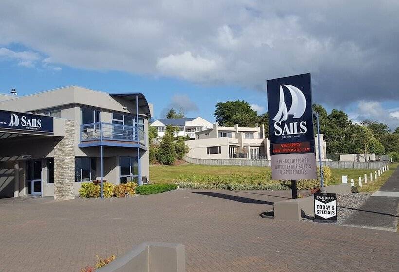 酒店 Sails On The Lake