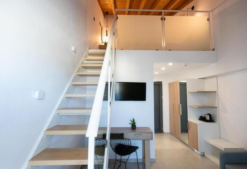 בית מלון כפרי Selini Suites & Waterpark