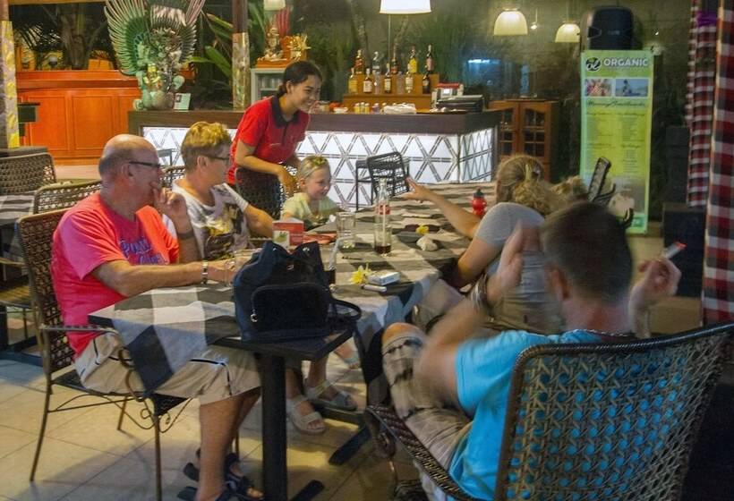 酒店 Seminyak Paradiso