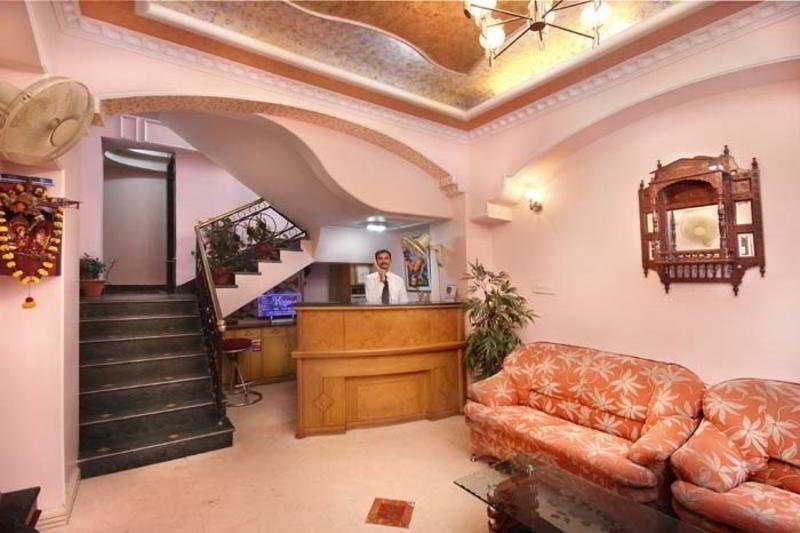 ホテル Shimia Palace