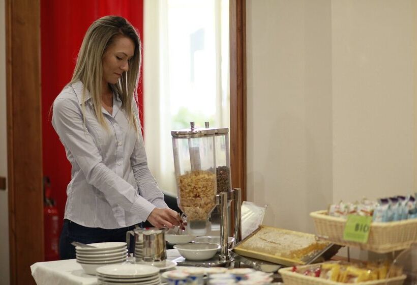 Smart Hotel Bartolini