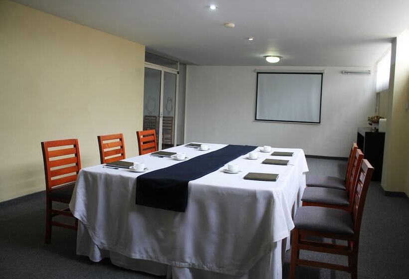 هتل Suites Corazón Mexicano