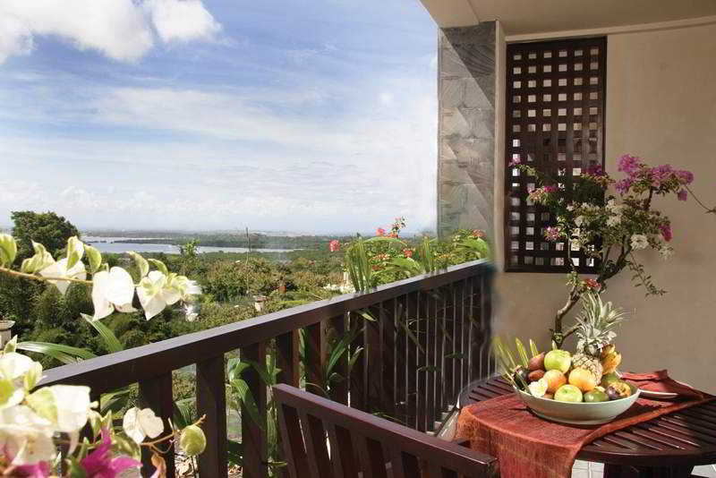هتل The Bali Bay View  Suites & Villas