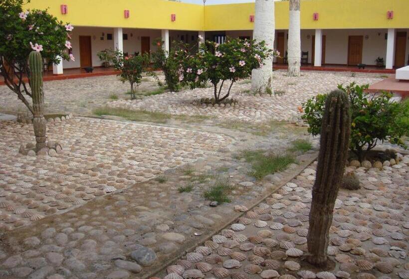 فندق The Halfway Inn