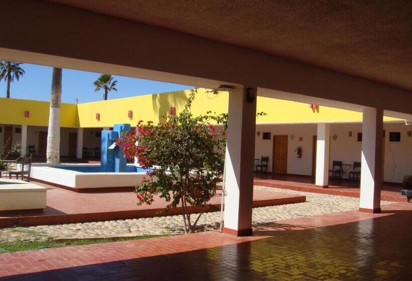 فندق The Halfway Inn