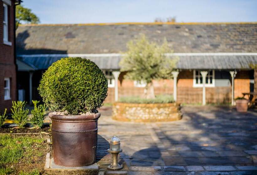 호텔 The Lodge Duxford