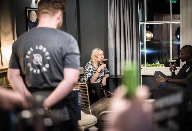 호텔 The Lodge Duxford