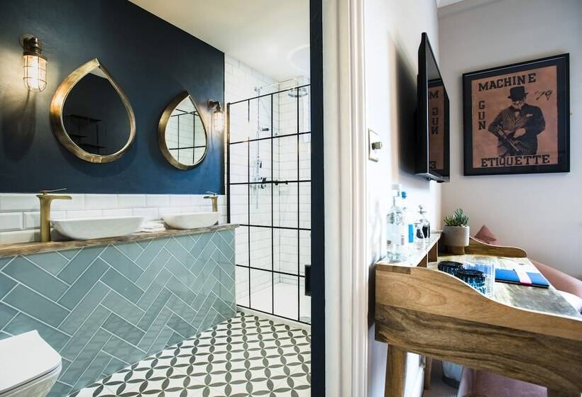 호텔 The Lodge Duxford