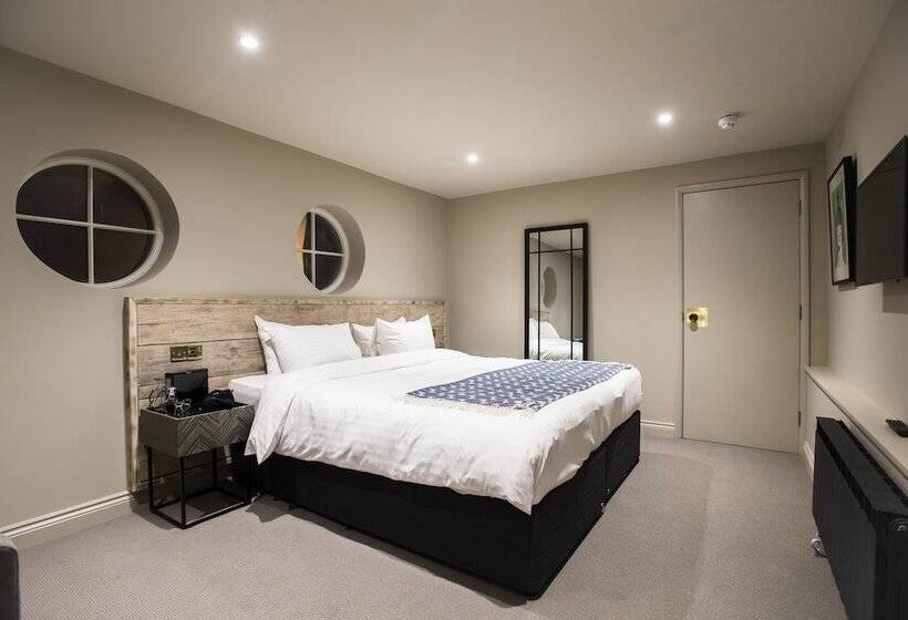 호텔 The Lodge Duxford