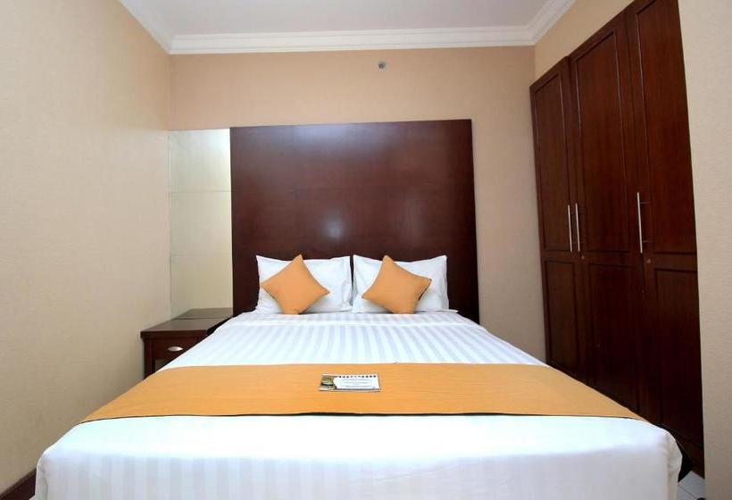 Отель The Majesty Business And Family