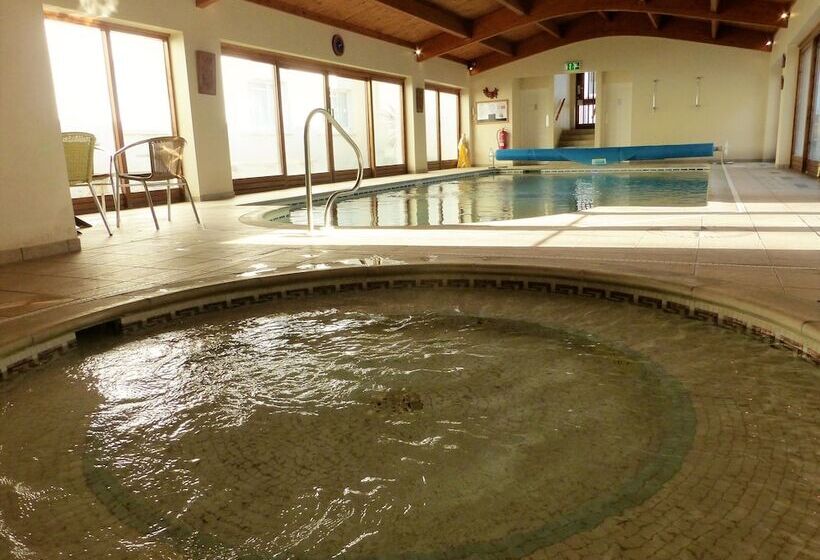 هتل The Norfolk Lodge