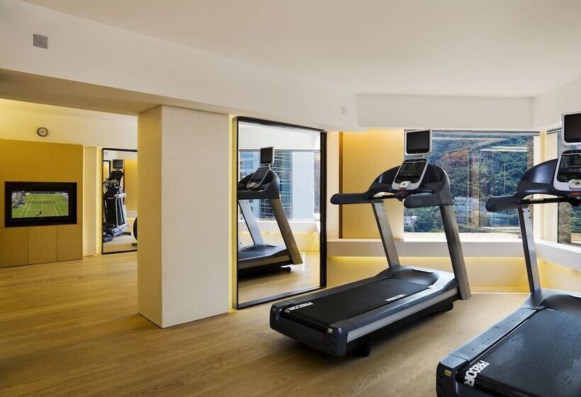 هتل The Upper House