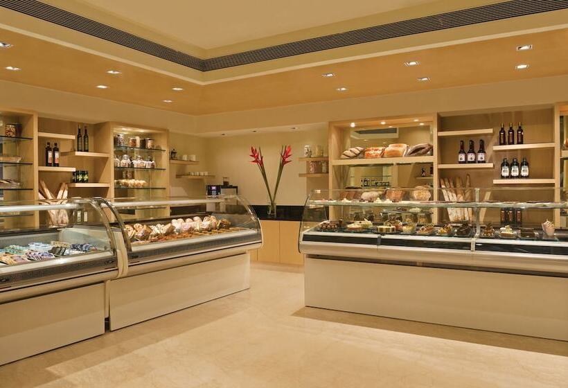 هتل Trident Bandra Kurla