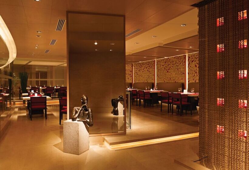 هتل Trident Bandra Kurla