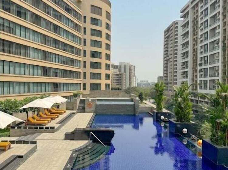 هتل Trident Bandra Kurla