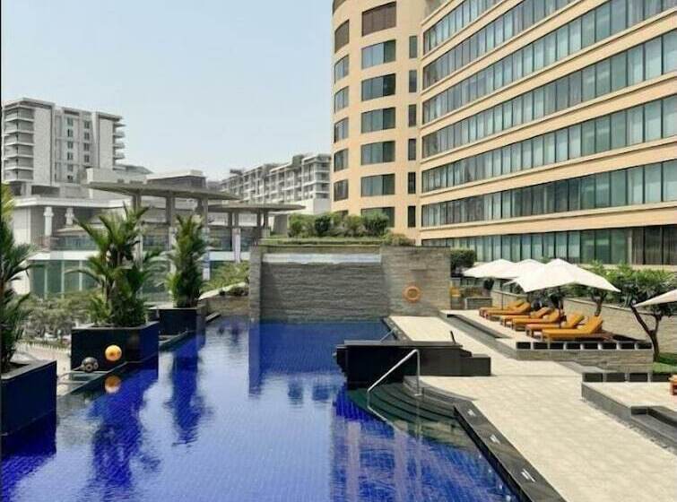 هتل Trident Bandra Kurla