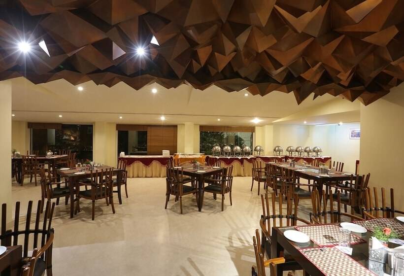 Отель Trinity Isle