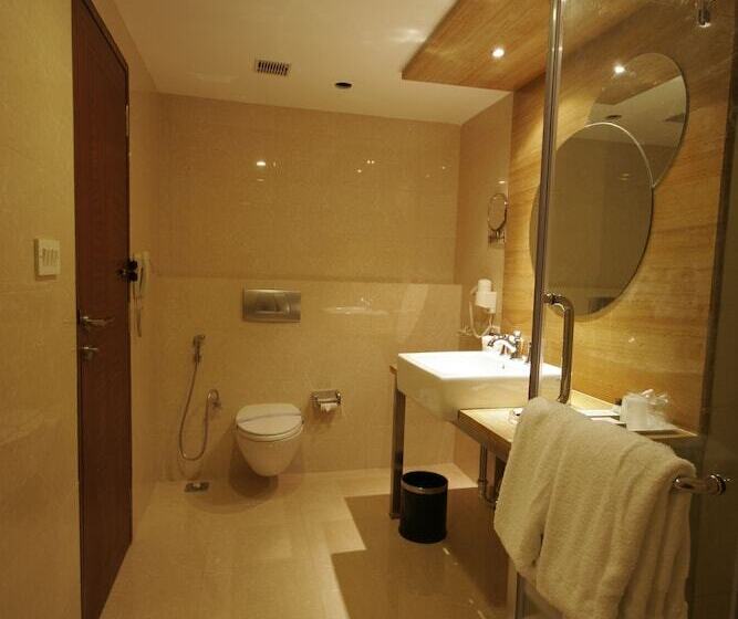 Отель Trinity Isle