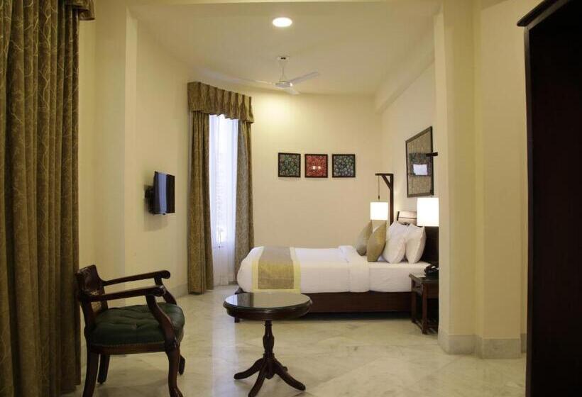 Tripli Hotels Shambhu Villas