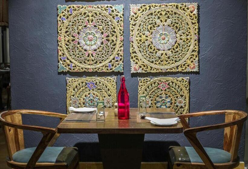 Tripli Hotels Shambhu Villas