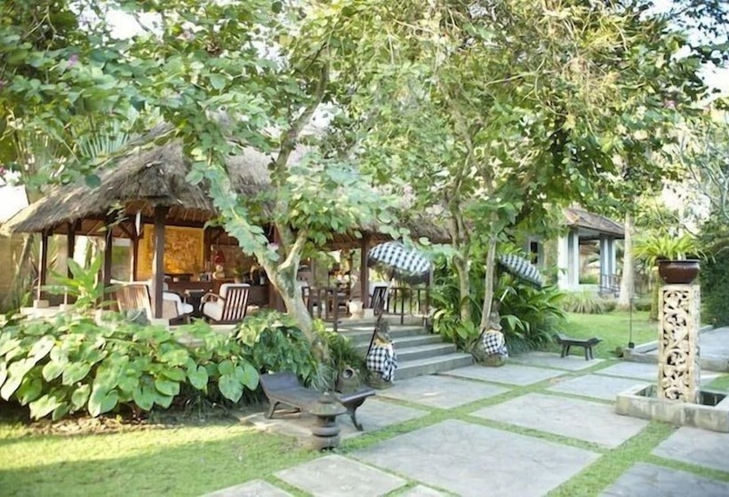ホテル Ubud Garden Villa