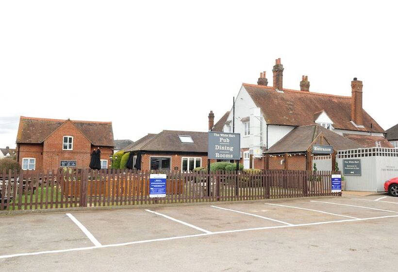 ホテル White Hart By Chef & Brewer Collection