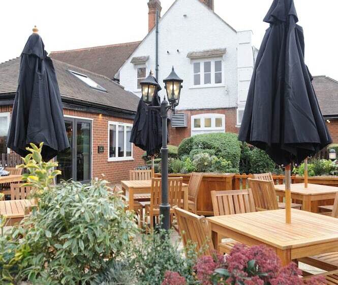 ホテル White Hart By Chef & Brewer Collection