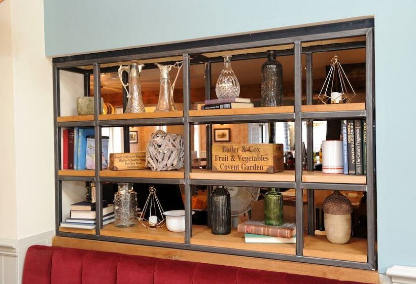 ホテル White Hart By Chef & Brewer Collection