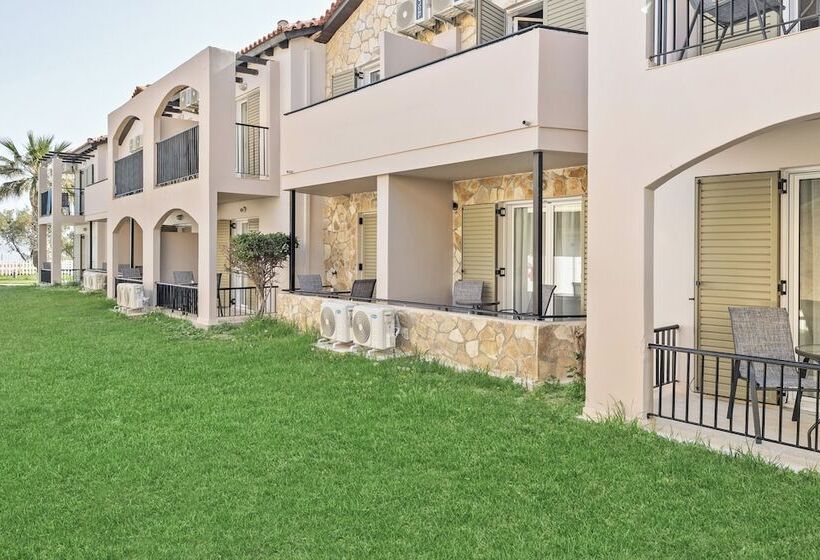 Отель White Olive Marine Aquapark   All Inclusive