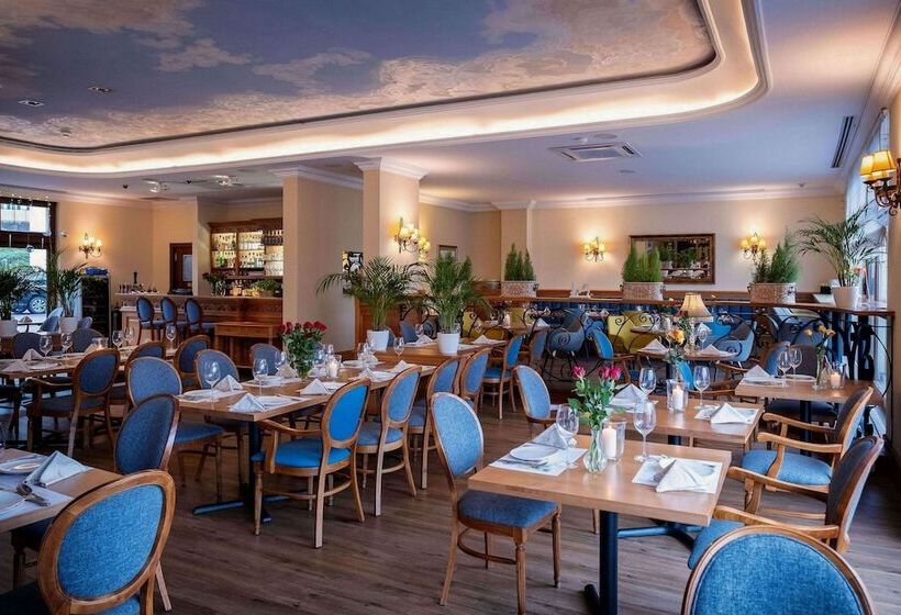 هتل Włoski Italia Boutique Old Town Poznań