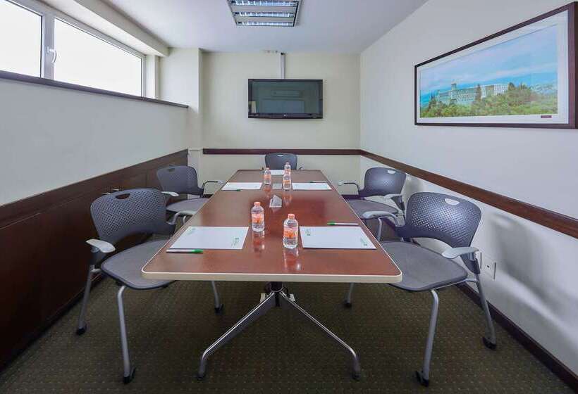 هتل Wyndham Garden Mexico City Polanco