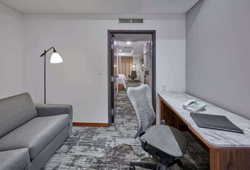 هتل Wyndham Garden Mexico City Polanco