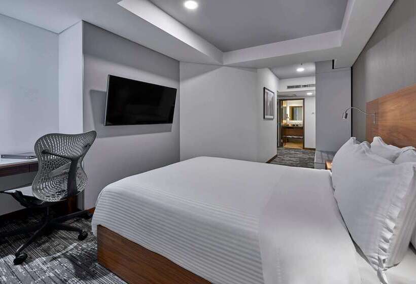 هتل Wyndham Garden Mexico City Polanco