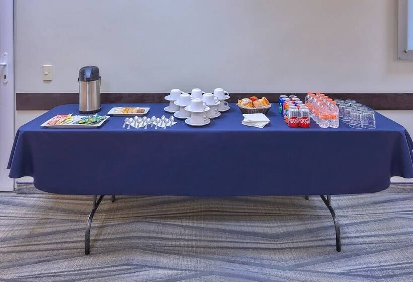 هتل Wyndham Garden Mexico City Polanco